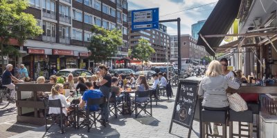 Extended terraces on parking spots